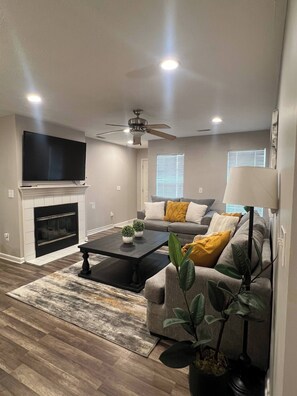 Condo, 2 Bedrooms, Patio | Living room
