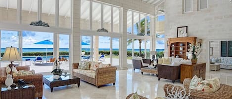 Villa, 6 Bedrooms, Smoking, Private Pool | Living room