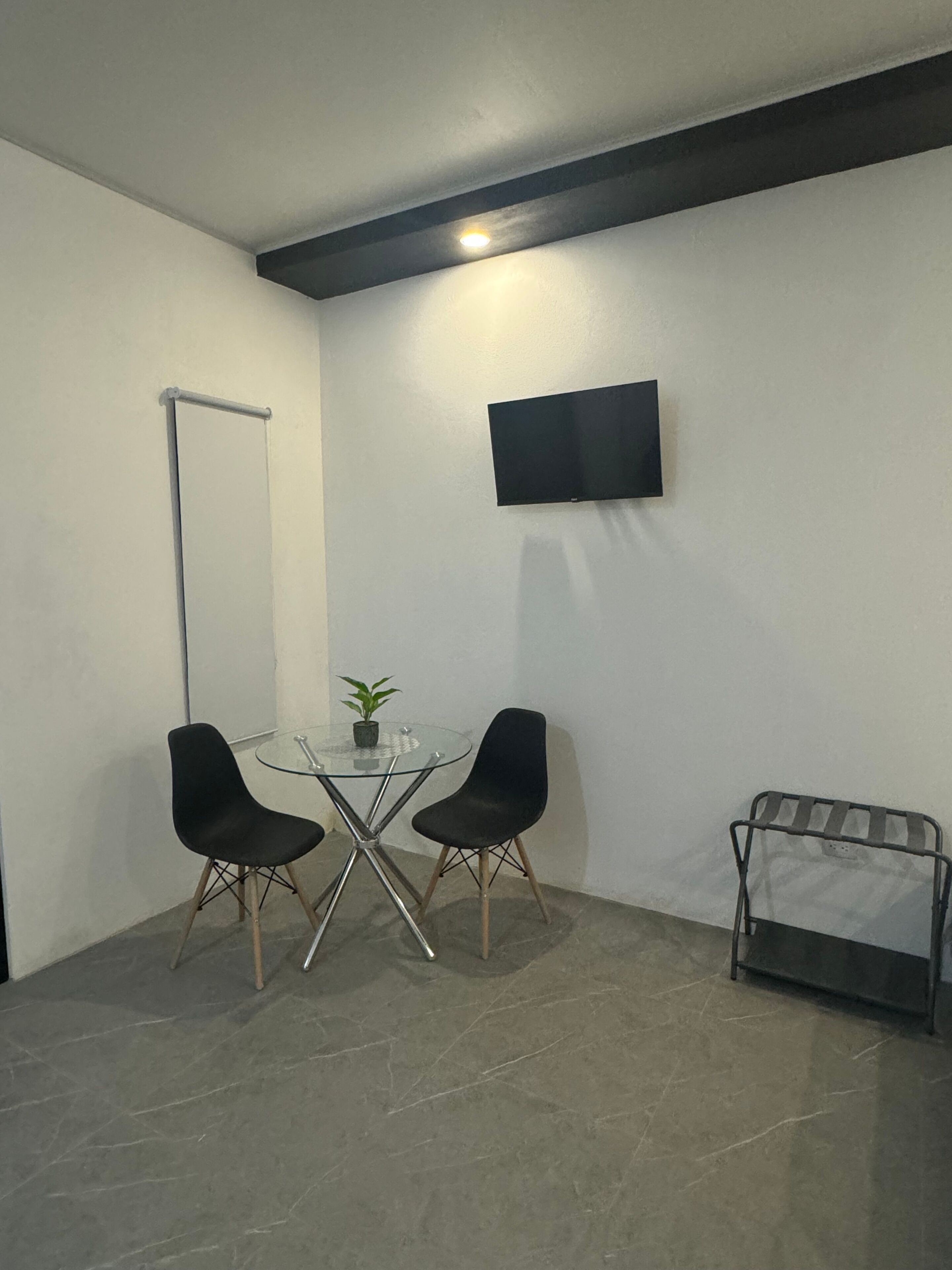 Rom, 1 soverom, terrasse, hageutsikt | Spiseområde