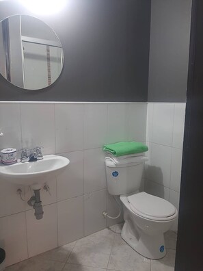 Chambre, 2 chambres | Salle de bain
