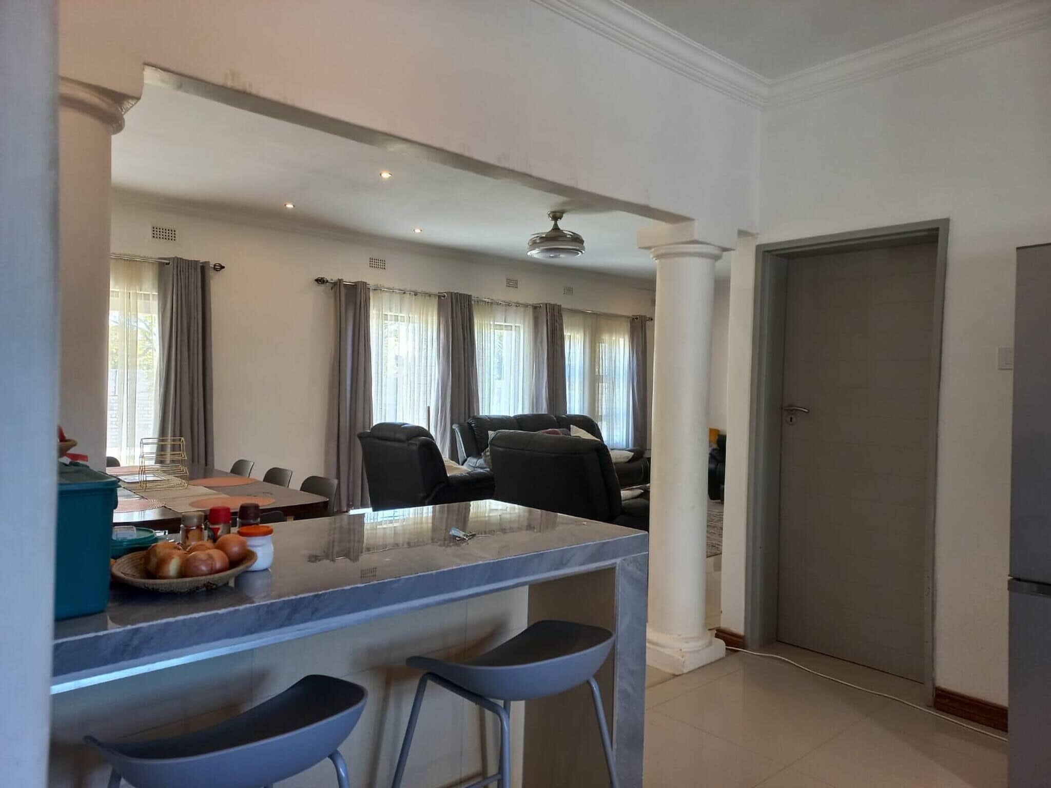 Rumah, 4 kamar tidur, kolam renang pribadi, pemandangan kebun | Interior