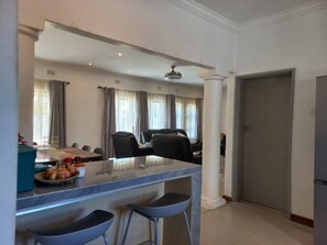 獨棟房屋, 4 間臥室, 私人泳池, 花園景觀 | 住宿內部