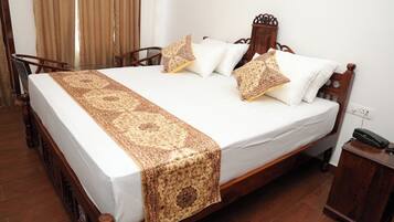 Classic Double Room | Egyptian cotton sheets, premium bedding, in-room safe
