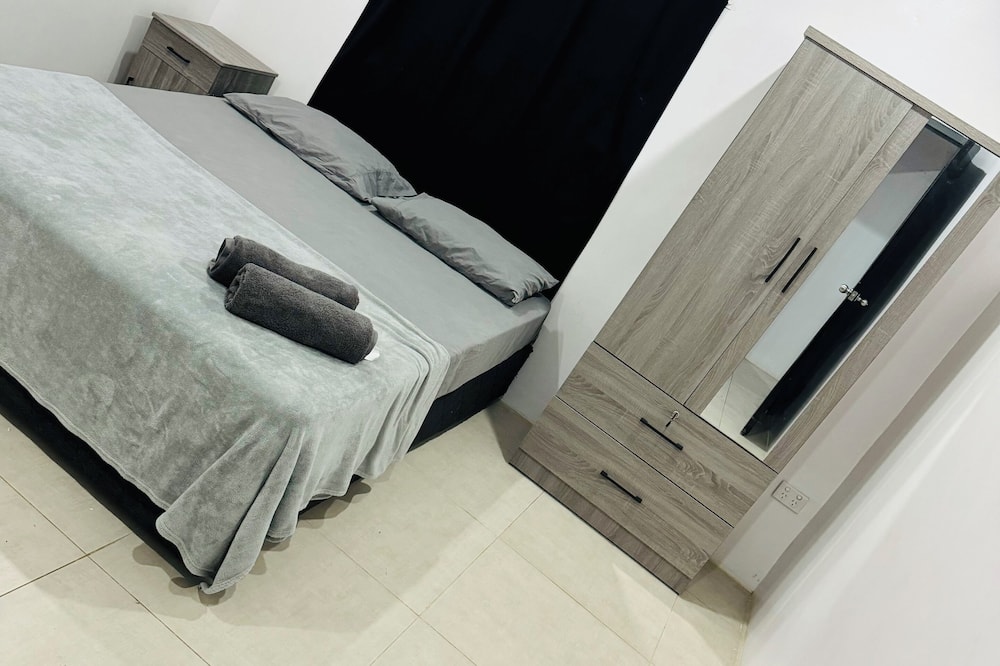 Ox Apartment