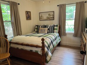 4 habitaciones, escritorio, wifi gratis y ropa de cama 