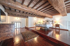 2 chambres, rideaux d’obscurcissement, système d’insonorisation