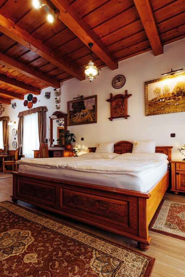 Standard Suite | In-room safe, desk, blackout drapes, free WiFi - Kulacs Csárda & Panzió (Eger)