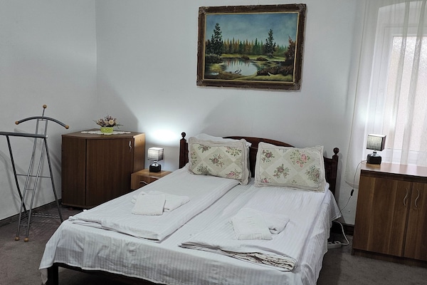 Standardlejlighed - balkon - udsigt til gårdsplads | Skrivebord, strygejern/strygebræt, gratis Wi-Fi