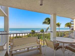 Property grounds - 3 Bedroom Corner unit at the popular Beachfront Apollo Complex (Marco Island)