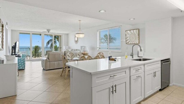 Unclassified image, 1 of 24, button - Beachfront 3BR Apollo condo with heated pool and Gulf views. (Marco Island)