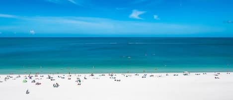 Aan het strand