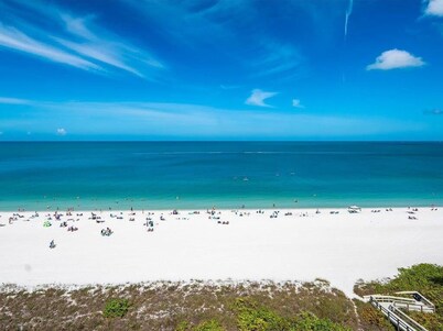 3 Bedroom Corner unit at the popular Beachfront Apollo Complex