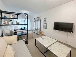 Apartment, 1 Bedroom, Accessible, Smoking | Room amenity