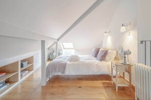 3 habitaciones, tabla de planchar con plancha, cuna de viaje y wifi 