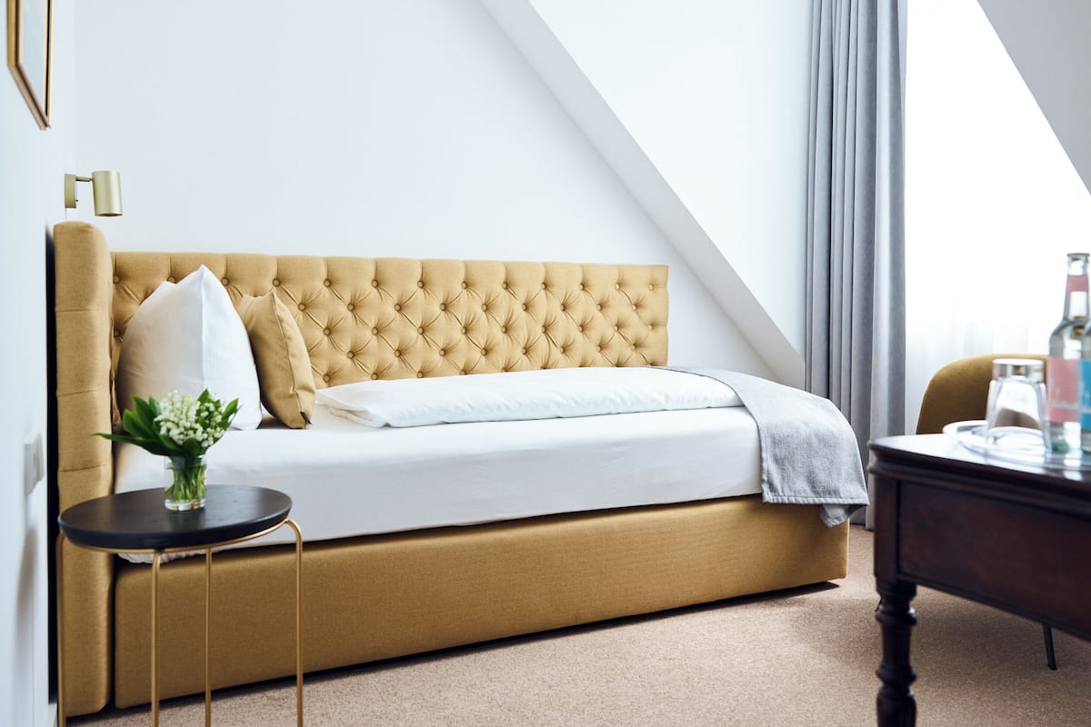 Einzelzimmer, Nichtraucher, Blick auf den Innenhof | 1 Schlafzimmer, Allergikerbettwaren, Schreibtisch