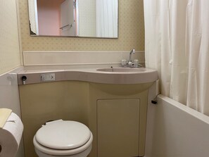 Hair dryer, towels, soap, shampoo - W312 Tokyo Monthly Rentals - Great Area Komazawa (Setagaya City)