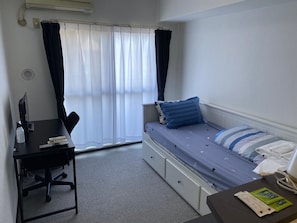 1 bedroom, iron/ironing board, WiFi, bed sheets