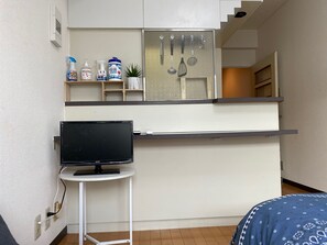 1 habitación, tabla de planchar con plancha, wifi y ropa de cama 