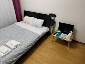 1 chambre, fer et planche à repasser, Wi-Fi, draps fournis