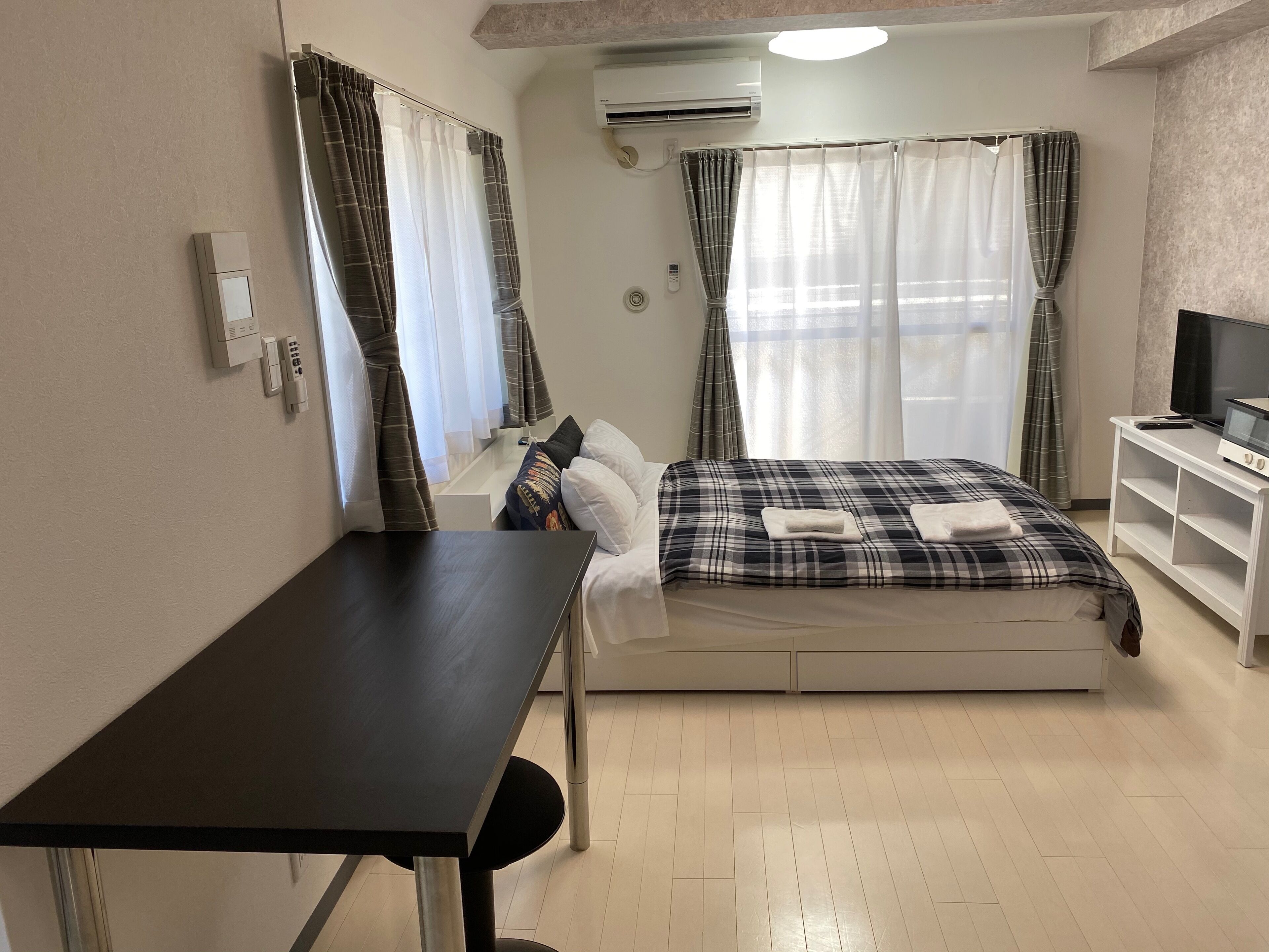 1 多间卧室、熨斗/熨衣板、WiFi、床单