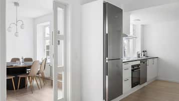 Kühlschrank, Ofen, Herdplatte, Geschirrspüler