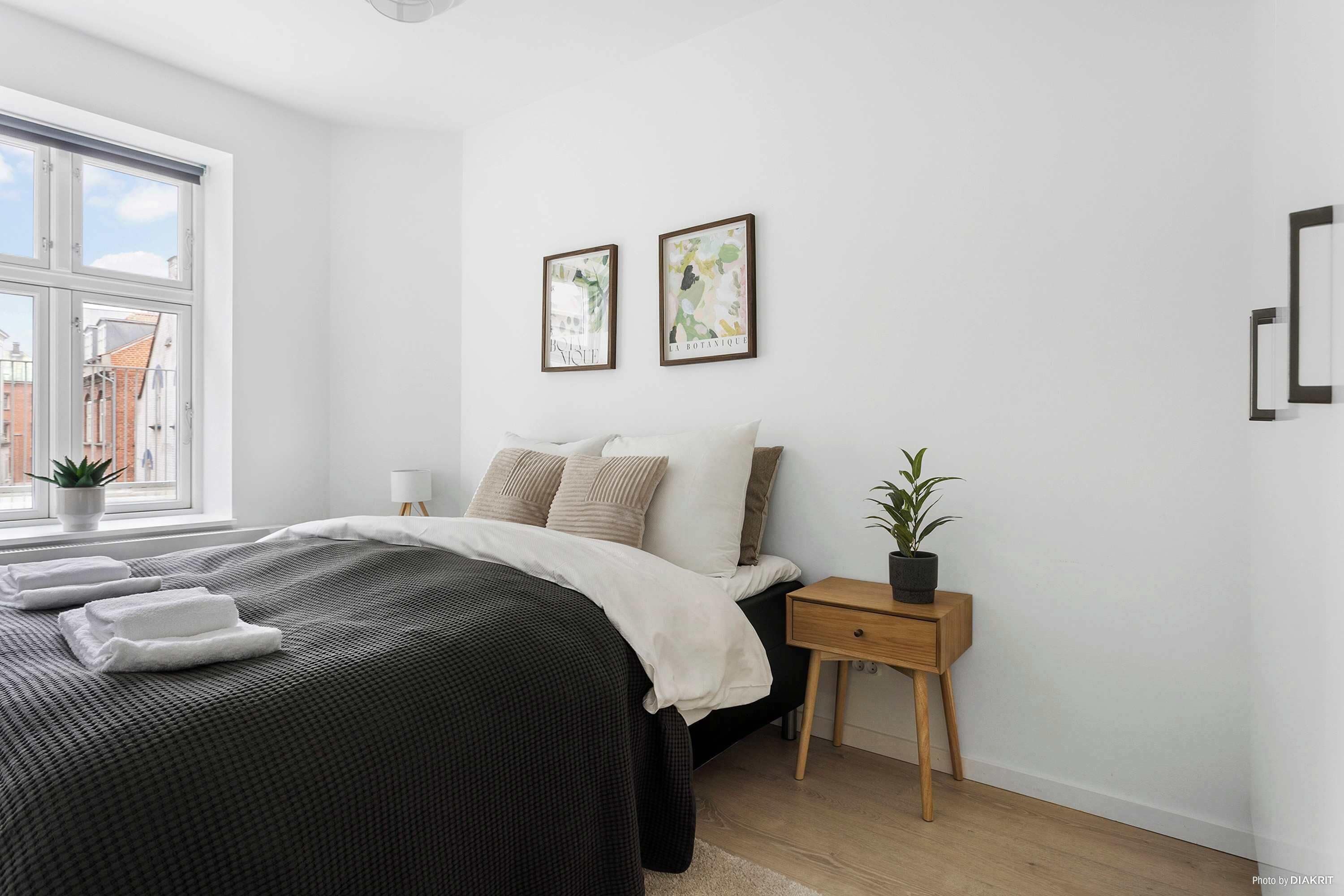 3 makuuhuonetta, työpöytä, silitysrauta/-lauta, Wi-Fi