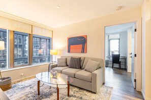 TV, offices - Modern Apt with Gym Near Restaurants (Boston, MA)