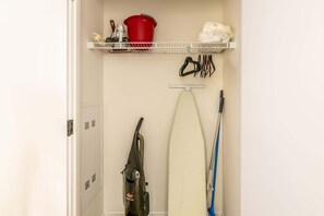 Interior - Modern Apt with Gym Near Restaurants (Boston, MA)