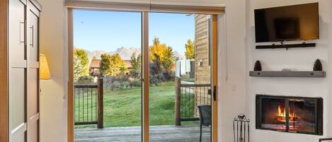 تلفزيون، مدفأة