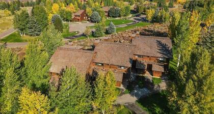 Boundary JH - Harvest Dance Townhome Jackson, WY