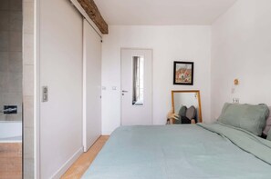 1 bedroom, iron/ironing board, Internet, bed sheets