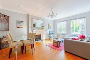 Imagen sin descripción, 5 de 33, botón