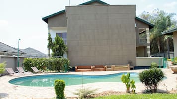 Utomhuspool