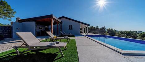 Seasonal outdoor pool