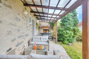 Chalet familiare, camere multiple, 2 bagni, lato montagna (La Canonica) | Terrazza/patio