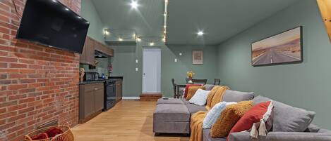 Una Smart TV, un reproductor de DVD