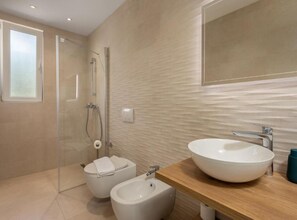 Villa (Four Bedroom Villa with Private Pool) | Baño | Toallas 