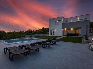 Villa (Four Bedroom Villa with Private Pool) | Udendørsområde