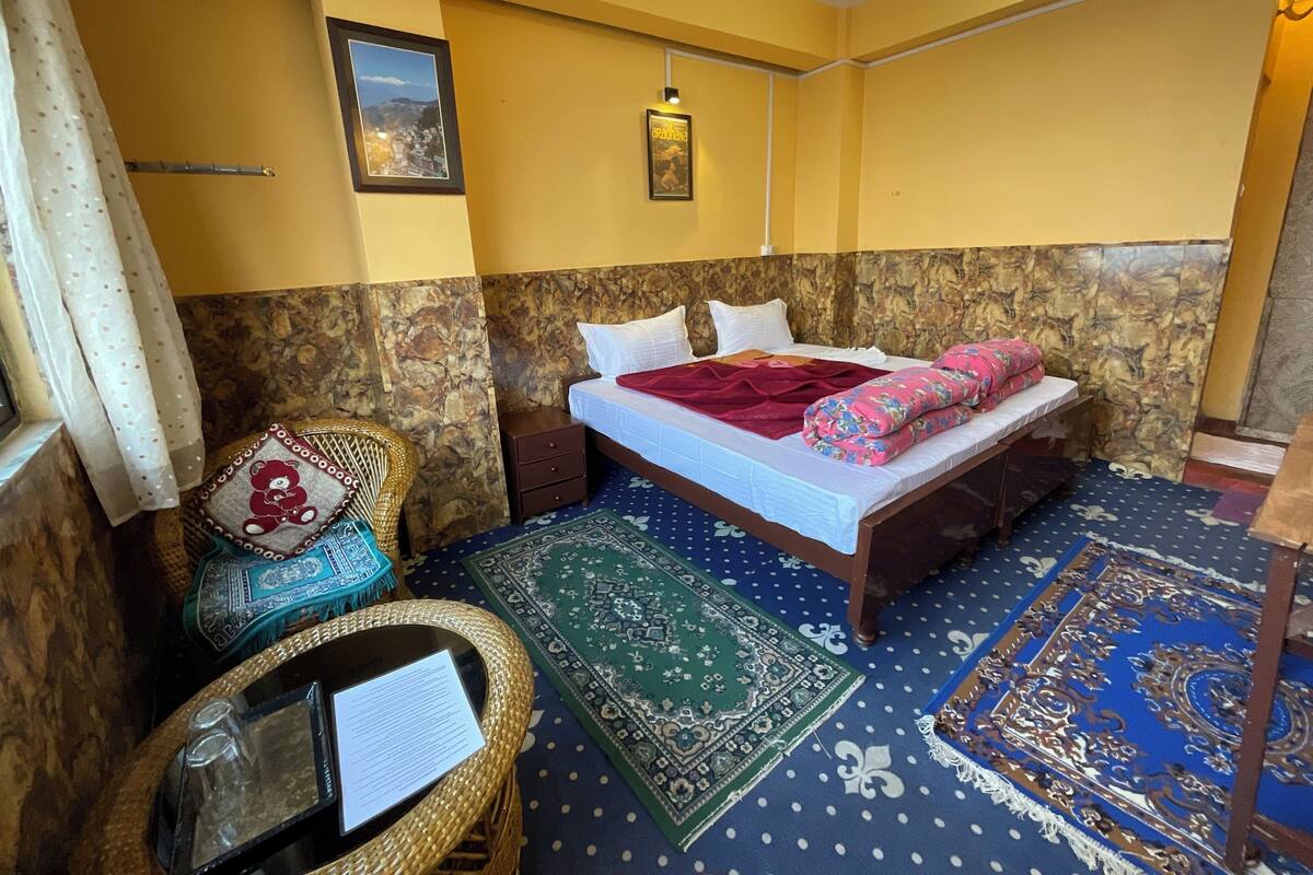 Standard Room | WiFi (free), bed sheets