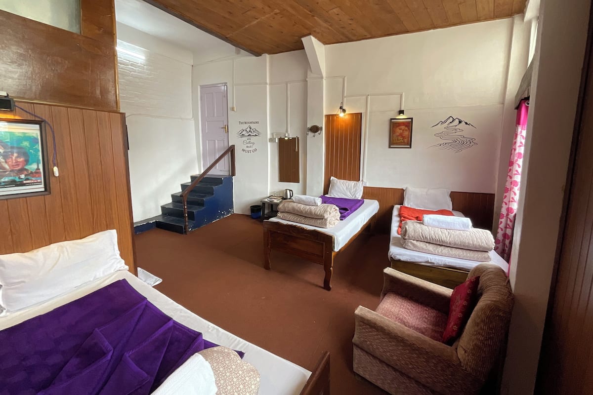 Family Quadruple Room, Hill View | WiFi (free), bed sheets