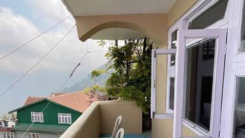 Deluxe Room | Balcony