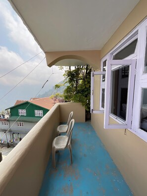 Deluxe Room | Balcony - HOTEL LONG ISLAND (Darjeeling)
