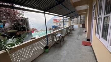 Habitación económica | Terraza o patio