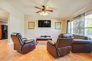 House (4 Bedrooms) | Interior
