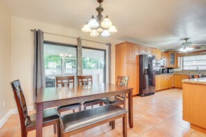 House (4 Bedrooms) | Interior