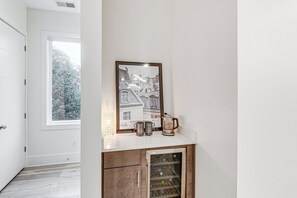 Apartment (3 Bedrooms) | Interior - 1 Mi to Downtown Nashville: Townhome w/ Balcony! (Nashville)