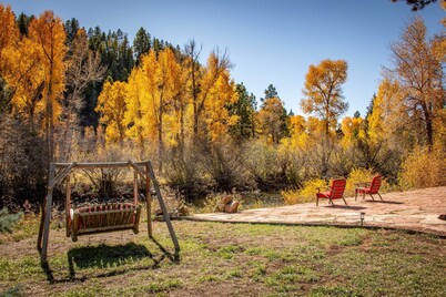 Riverfront Home w/ Hot Tub ~ 19 Mi to Wolf Creek!