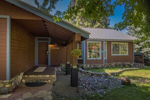 House (3 Bedrooms) | Interior - Cozy Home w/ Hot Tub: 7 Mi to Pagosa Hot Springs (Pagosa Springs)