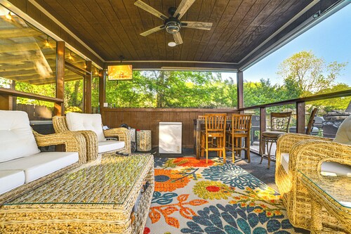 Home w/ Hot Tub, Playset & Grills in Clarksville!