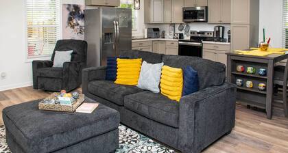 Home w/ Hot Tub, Playset & Grills in Clarksville!